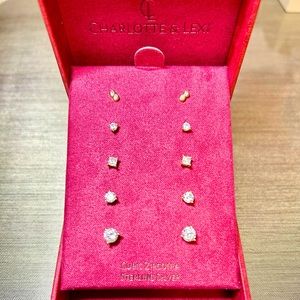 Nanette BRAND NEW set of 5 pairs of stud earrings ✨✨✨ Box included